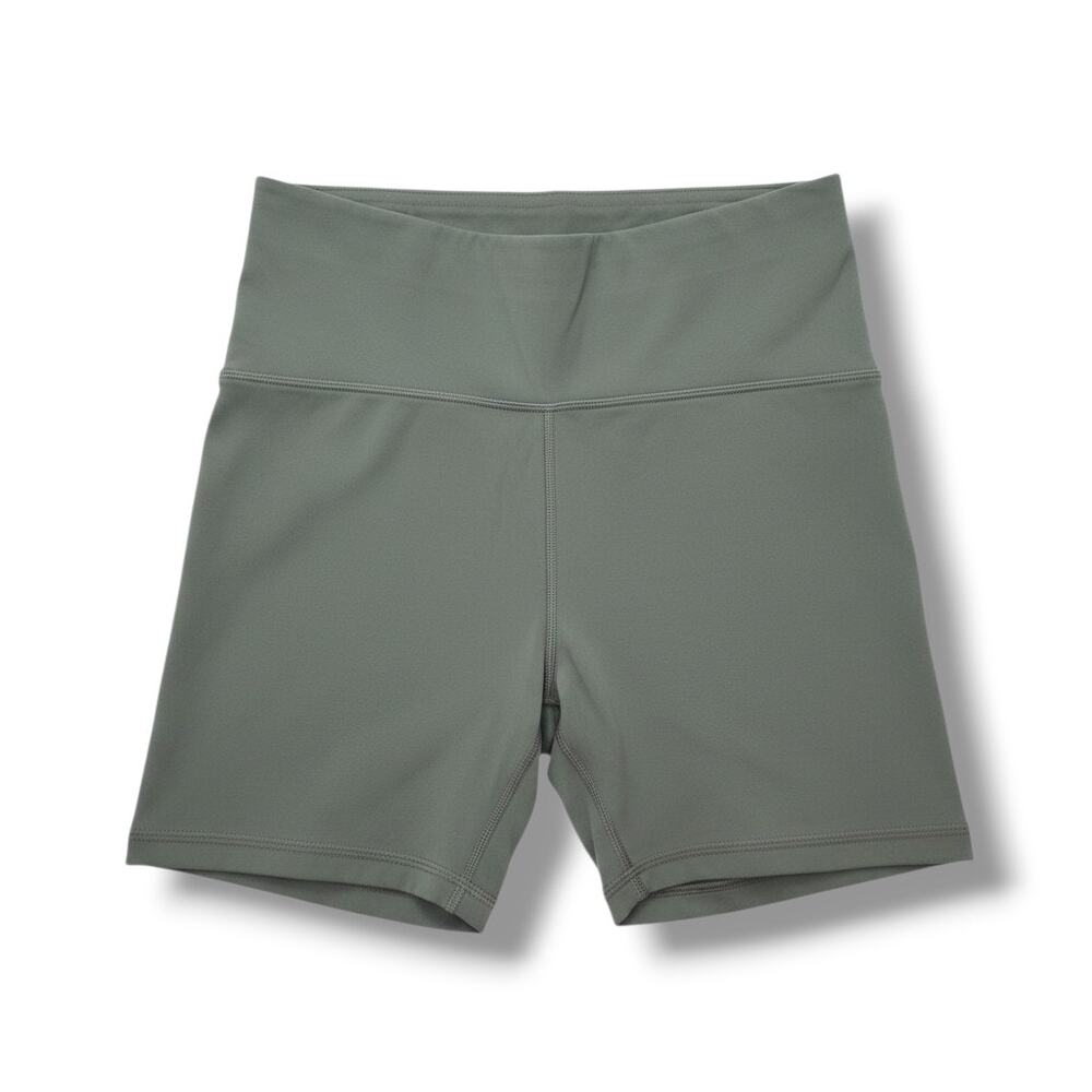 Lululemon Size 6 Womens Align High-Rise Short 6"